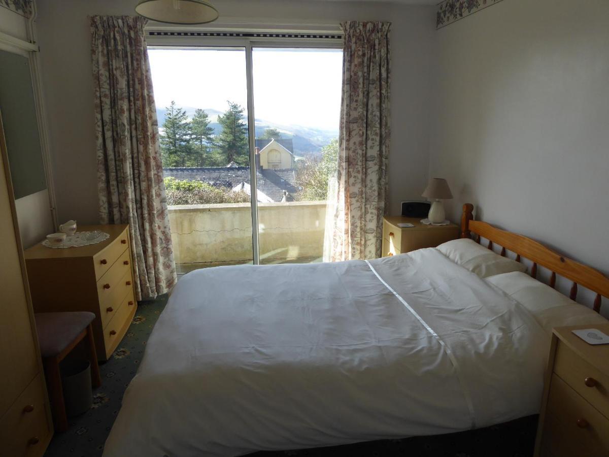 Plas Heulog Holiday Accommodation Лланфэрфечейн Экстерьер фото