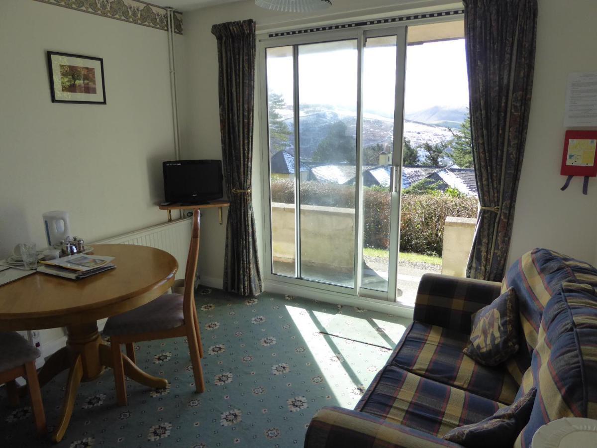 Plas Heulog Holiday Accommodation Лланфэрфечейн Экстерьер фото